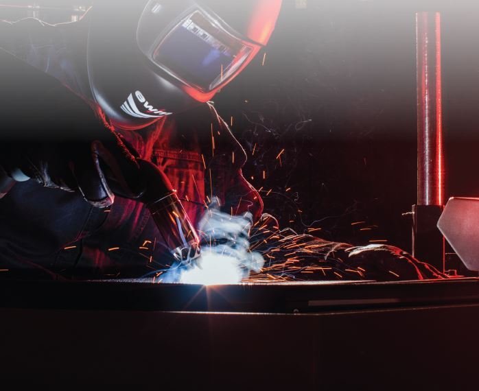 Uutuuksia EWM:ltä! RMT-savuimupoltinsarja ja XQvac-savukaasuimuri